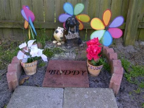 It can be used over and over should you want to do this again or perhaps make one for a friend that has lost their pet. Our homemade headstone, for my dear sweet, Buddy. Just a paver, stencils, permanent markers, and ...