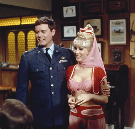 i dream of jeannie larry hagman took this anything goes approach to relax before his scenes