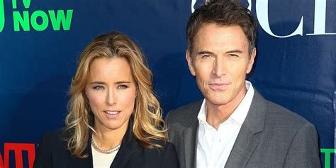 Téa Leoni Is Reportedly Dating Her Madam Secretary Co Star Tim Daly Huffpost