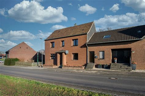 Wohnung zur miete, von privat und vom makler. PHI AACHEN - Solides, einseitig angebautes Einfamilienhaus ...