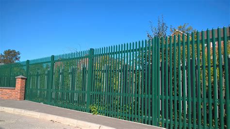 The Complete Guide To Palisade Fencing Barkers