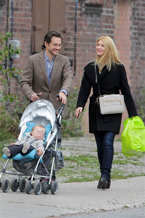 Claire Danes Hugh Dancy With Son In Toronto Glamour Uk
