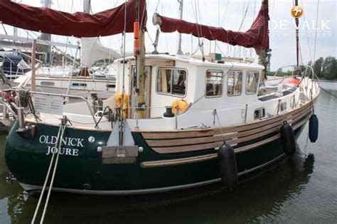 The fisher 37 is the epitome of the large, powerful motor sailer. FISHER 37 zeilboot te koop | Jachtmakelaar De Valk