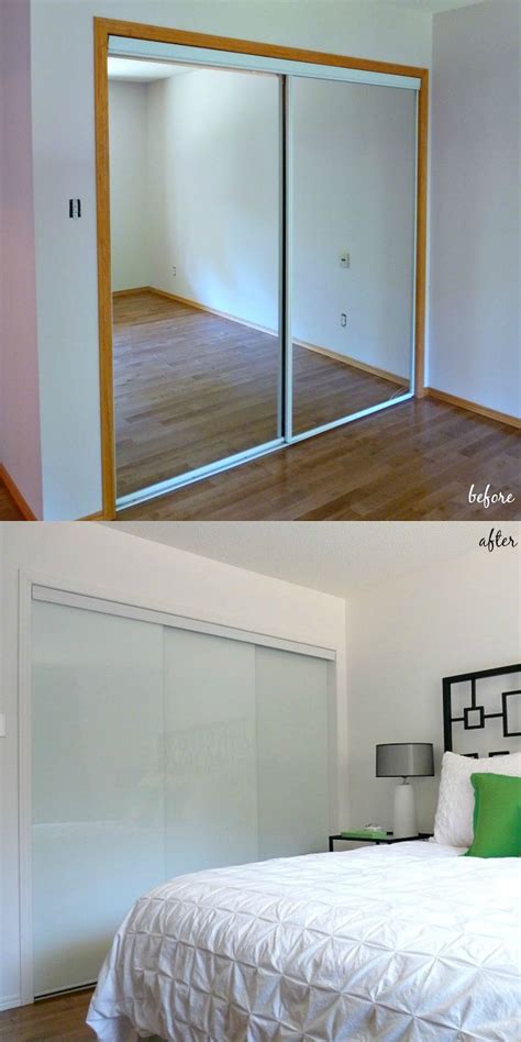New White Glass Sliding Closet Doors In The Bedroom Dans Le Lakehouse