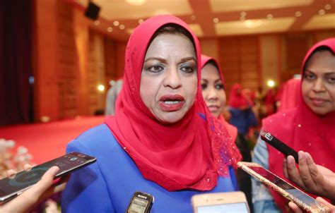 Abdul rahman dahlan‏ @dardofficial 8 мая 2018 г. Wanita Umno flexing muscles now for BN's victory in GE14 ...