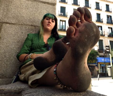 Gitana Descalza Con Los Pies Sucios Gypsy Barefoot Cecilia Flickr