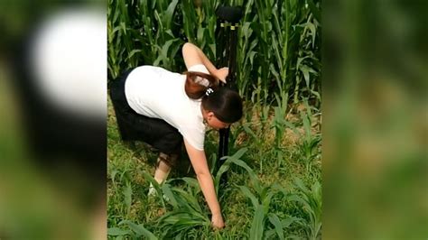 Hip Amputee Girl Doing Garden Work One Legged And Hopping Amputada