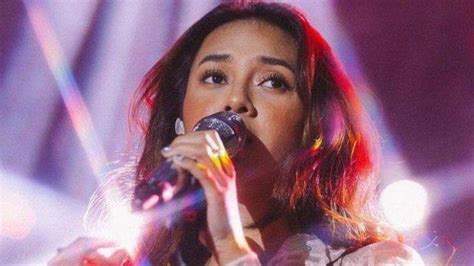 Siapa Rahmania Astrini Penyanyi Yang Jadi Special Guest Di Konser