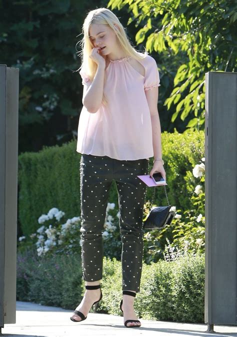 most stylish celebrity streetstyle elle fanning barefoot duchess a personal style blog
