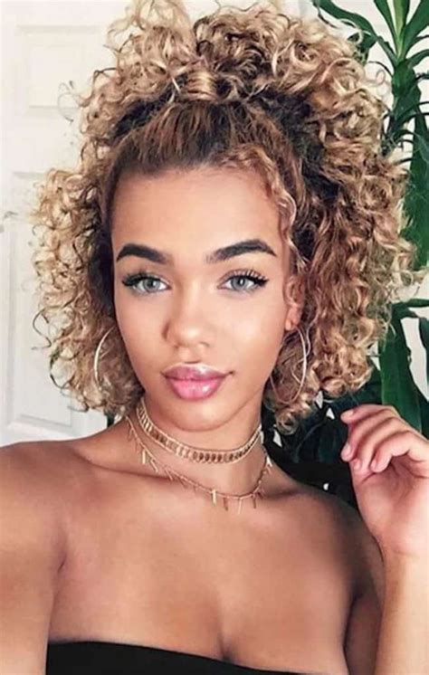 sexy and easy hairstyles for curly hair