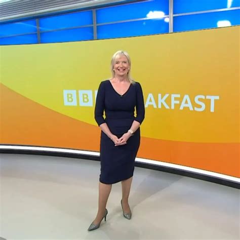 Bbc Breakfasts Carol Kirkwood Branded Stunning And Elegant As She Flashes Legs In Low Cut