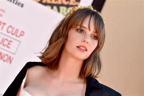Maya Hawke On Defining Sexy The Secret Behind Her Shaggy Hair Do And Growing Up With Famous