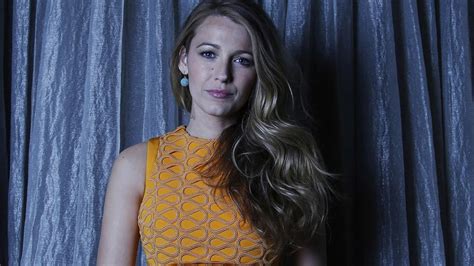 Blake Lively Posts Possibly The Most Enviable Breastfeeding Photo Ever