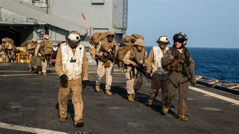 Dvids Images 15th Meu Transports Equipment Personnel By Air Image