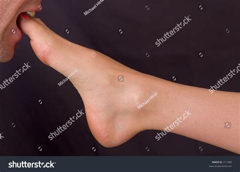 Man Sucking A Womans Toe Stock Photo 311589 Shutterstock