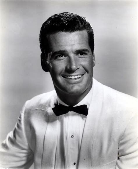 35 Handsome Portrait Photos Of James Garner In The 1940s And 50s