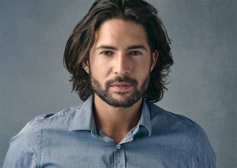 Coiffure tendance 2016 femme et. Image Coiffure Enfants Femmes Hommes À La Mode - Coiffeuse ...
