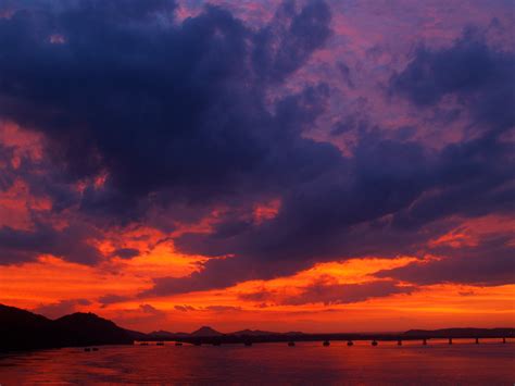 Stormy Sunset | This sunset was just, well, awesome. Hope th… | Flickr