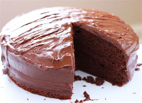Year after year chocolate there is something magical about a perfectly moist cake that is packed with rich chocolate flavor. Portillo's Chocolate Cake | Portillos chocolate cake recipe, Super moist chocolate cake, Box ...