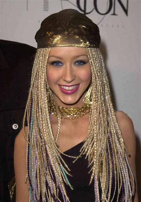 Christina Aguilera Revived The Y2k Trend She Made Famous At The 2022