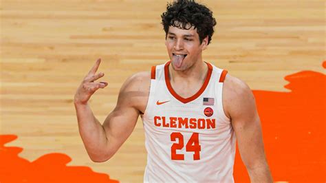 Clemson basketball rips Georgia Tech 79-66 behind PJ Hall's 25 points width=