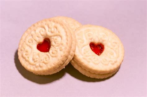 Uk Could Face Jammie Dodger Shortage As Staff At Biscuit Factory Go Out