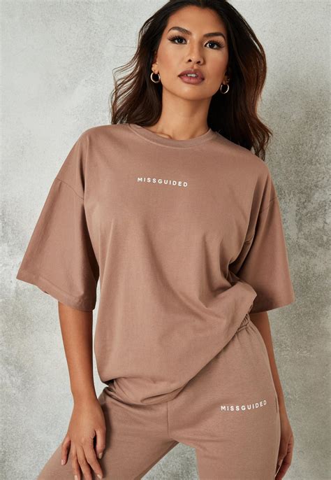 mocha-missguided-oversized-t-shirt-and-joggers-co-ord-set-missguided