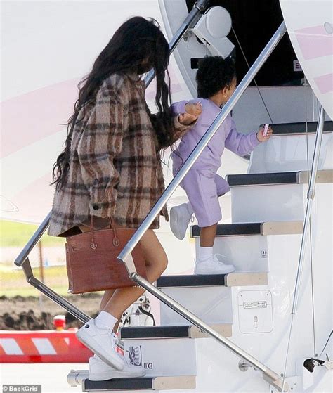 Kylie Jenner And Daughter Stormi Board A Private Jet To Palm Springs