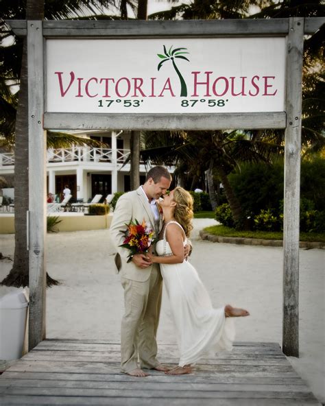 Victoria House Is The Perfect Place For A Romantic Destination Wedding Romantic Destinations