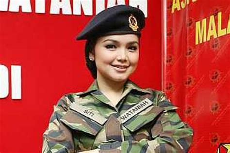 Askar Wataniah Siti Nurhaliza Tidak Kisah Berjemur Panas Hiburan