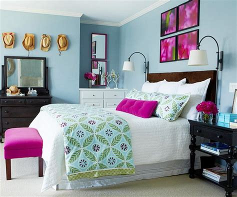 Upgrade your cozy escapes with these modern bedroom ideas. I love this color combo! Blue Master Bedroom Color Scheme ...
