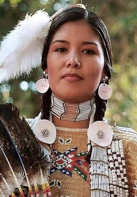 Pin By Ba On Native American American Indian Girl Native American