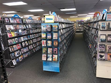 Nostalgic Man Builds His Own Video Rental Store In His Basement Tomatoes