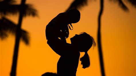 Download Wallpaper 1920x1080 Silhouettes Mother Child