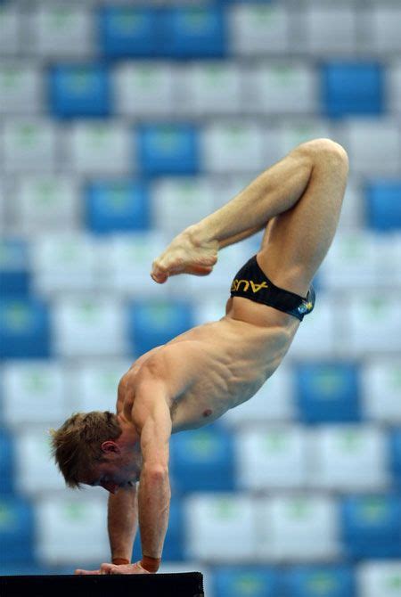Out Australian Diver Matthew Mitcham Wins Olympic Gold Matthew Mitcham Olympians Swimmer