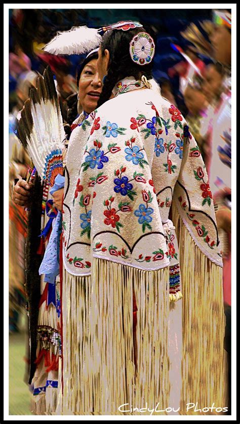 Catching Up Native American Indians Native American Regalia Native