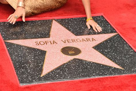 Sofia Vergaras Star On The Hollywood Walk Of Fame Popsugar Latina
