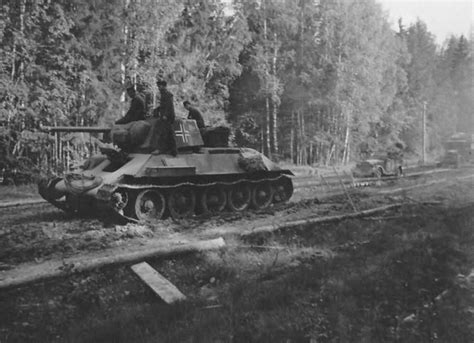 Soviet T 34 Tank In German Service Panzerkampfwagen T 34 747r