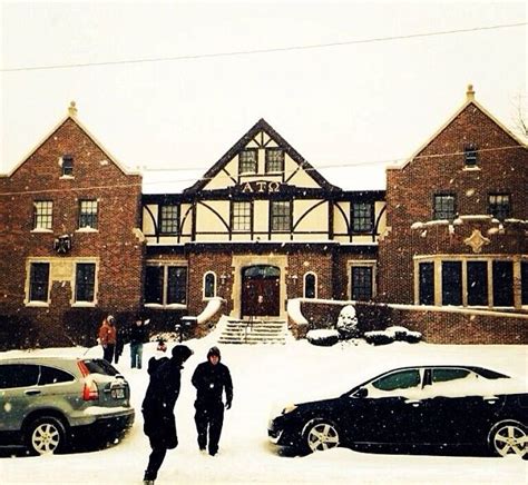 18 Of The Biggest And Best Fraternity Houses In The Country