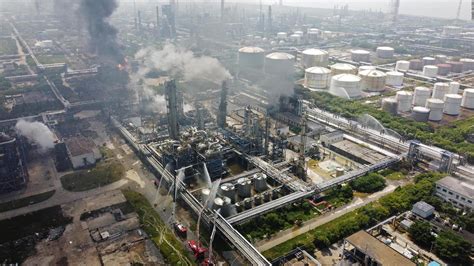 Fire At Shanghai Petrochemical Complex Kills At Least One Person Cnn