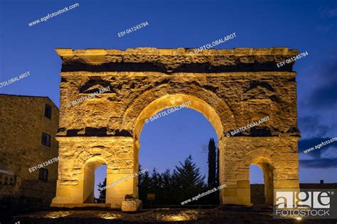 Roman Triumphal Arch 1st Century Bc C Medinaceli Soria Stock