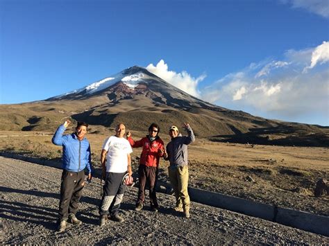 Climbing Cotopaxi Volcano 5897m Trekking And Hiking Tours In Ecuador
