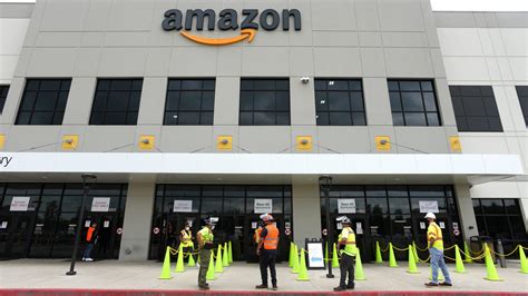 Amazon To Hire 3600 For New Jobs In Michigan