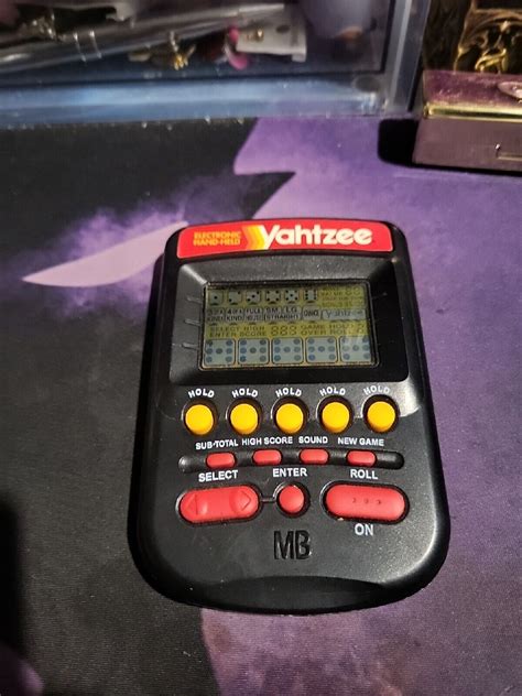 1995 Vintage Milton Bradley Mb Electronic Hand Held Yahtzee Game Tested