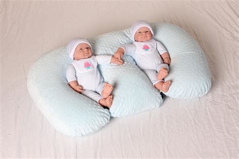The Twin Z Pillow Green The Only 6 In 1 Twin Pillow Breastfeeding Bottlefeeding