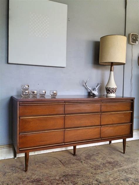 Mid century 4 piece blonde bedroom set. Vintage Ground: Mid Century Bedroom Set