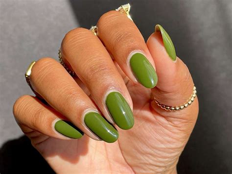 35 Olive Green Nail Designs Perfect For Any Season Or Occasion