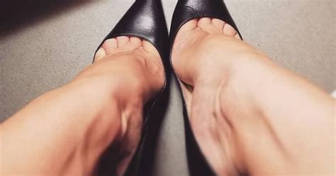 Heels Arch And Toe Cleavage Imgur