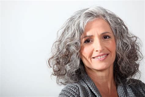 how to grow out gray hair that is colored blonde