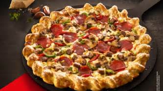 Pizza hut has more than 16,000 restaurants in more than 100 countries. Pizza Hut și Pizza Hut Delivery au lansat cea mai nouă ...